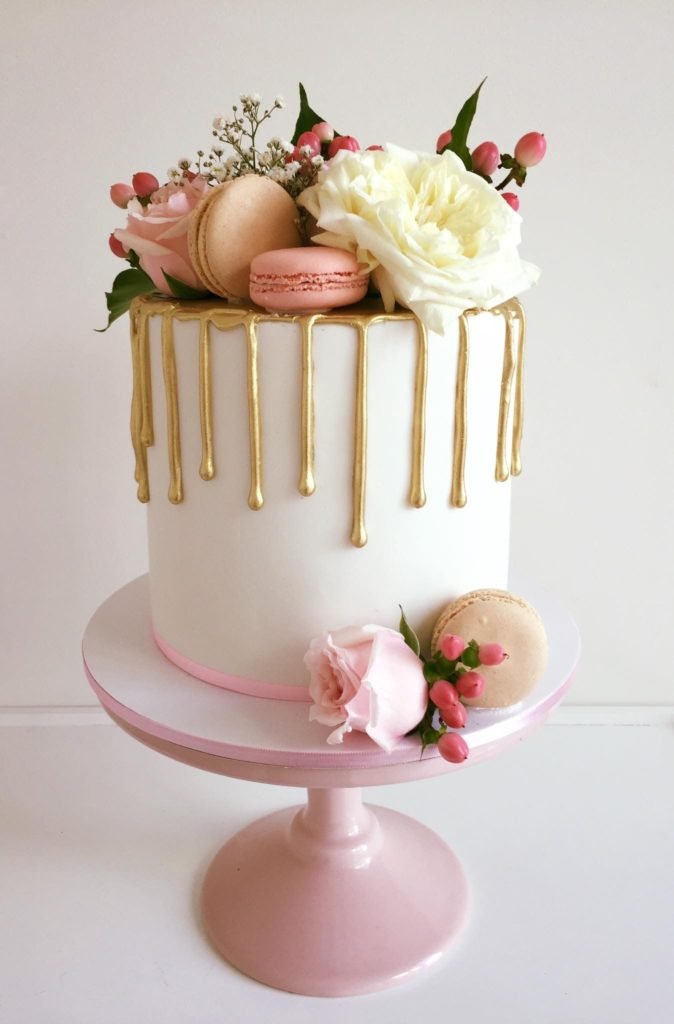 Blueberry Moon Cakes: a photo of a black and white wedding cake. www.blueberrymooncakes.co.uk. Bristol, UK